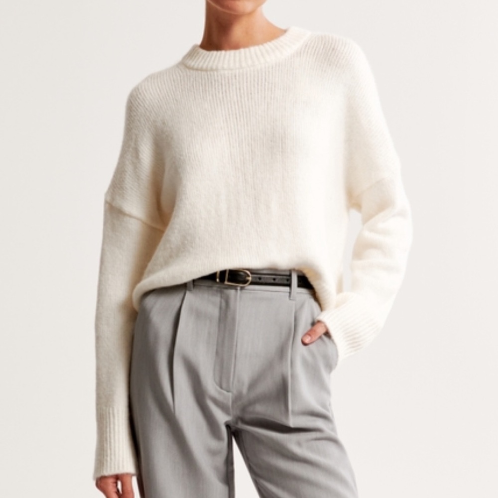 NWT Abercrombie & Fitch sweater